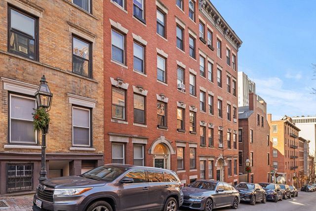 33 Irving Street 4, Boston, MA 02114