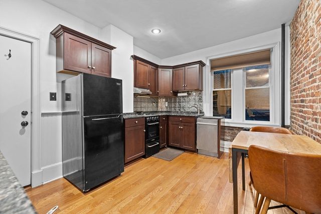 33 Irving Street 4, Boston, MA 02114