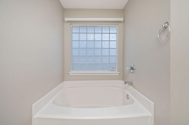 654 Brunson Street, Crestview, FL 32536