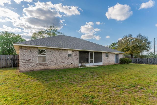 654 Brunson Street, Crestview, FL 32536