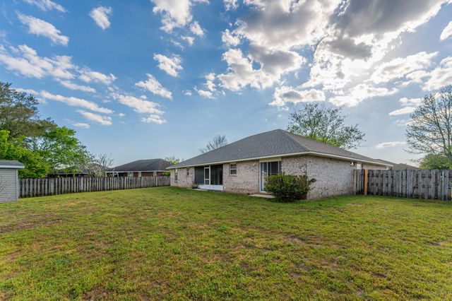 654 Brunson Street, Crestview, FL 32536