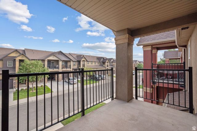 146 E CARBONELL WAY, Saratoga Springs, UT 84045