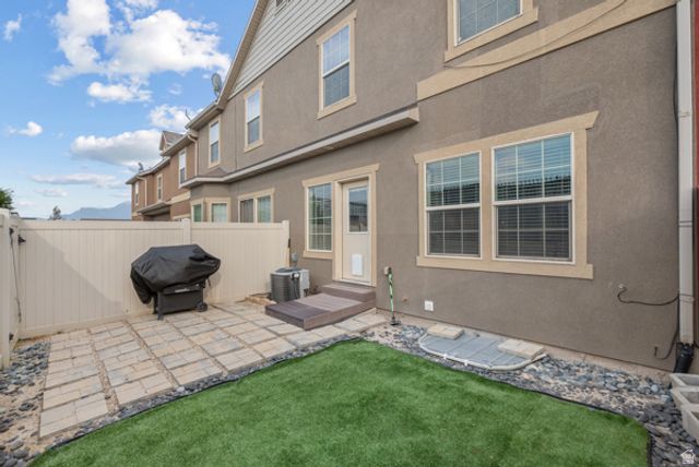146 E CARBONELL WAY, Saratoga Springs, UT 84045