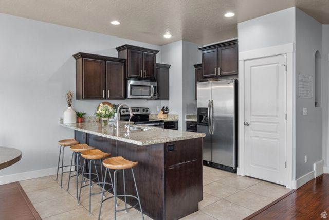 146 E CARBONELL WAY, Saratoga Springs, UT 84045