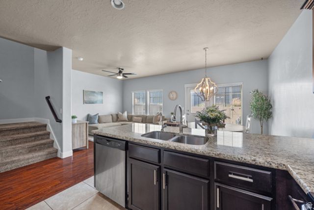 146 E CARBONELL WAY, Saratoga Springs, UT 84045