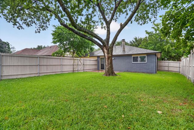 4539 Preston Trail Drive, Mesquite, TX 75150