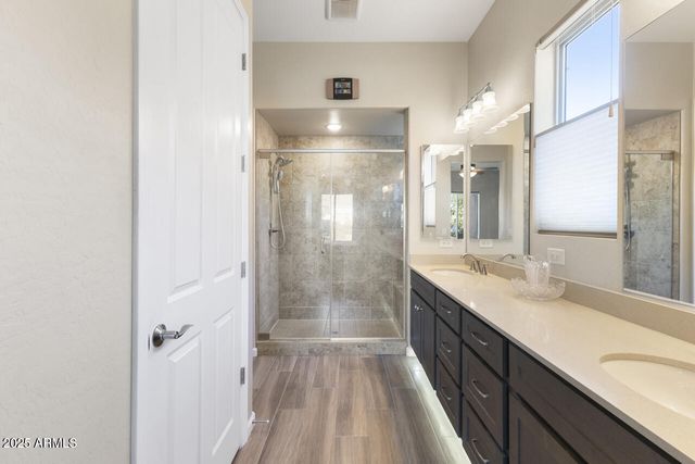 16844 W ROANOKE Avenue, Goodyear, AZ 85395