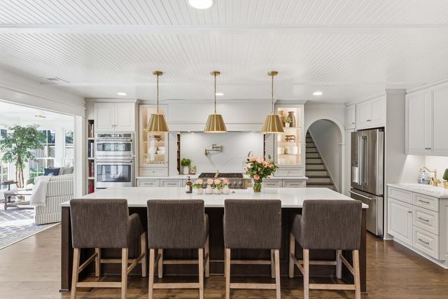 1106 Meadowcroft Lane, Mount Pleasant, SC 29464