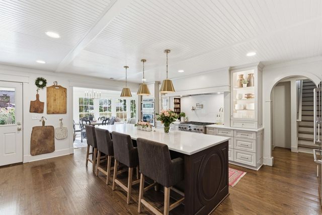 1106 Meadowcroft Lane, Mount Pleasant, SC 29464