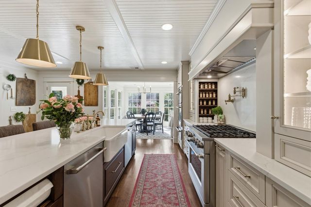 1106 Meadowcroft Lane, Mount Pleasant, SC 29464