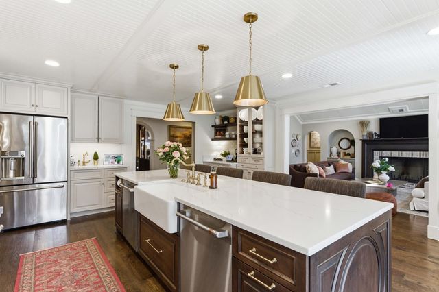 1106 Meadowcroft Lane, Mount Pleasant, SC 29464