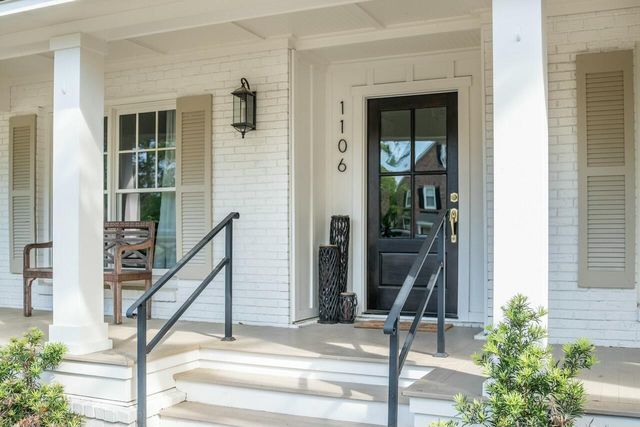 1106 Meadowcroft Lane, Mount Pleasant, SC 29464