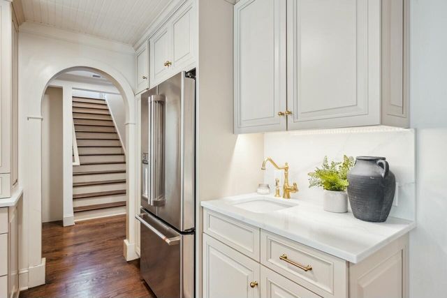 1106 Meadowcroft Lane, Mount Pleasant, SC 29464