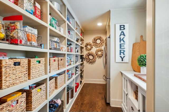 1106 Meadowcroft Lane, Mount Pleasant, SC 29464