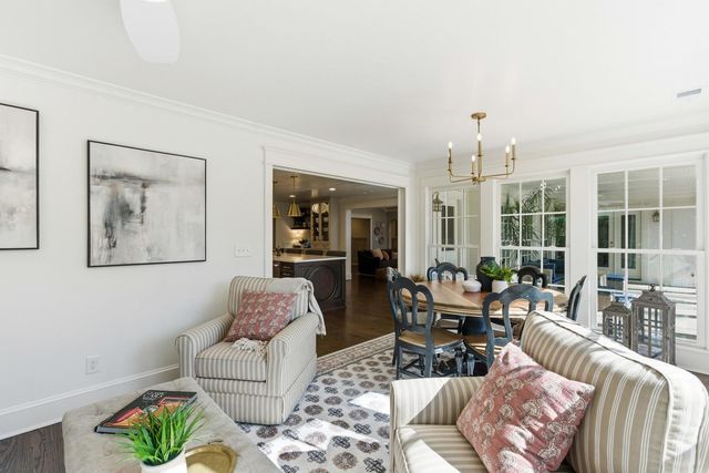 1106 Meadowcroft Lane, Mount Pleasant, SC 29464