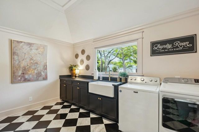 1106 Meadowcroft Lane, Mount Pleasant, SC 29464