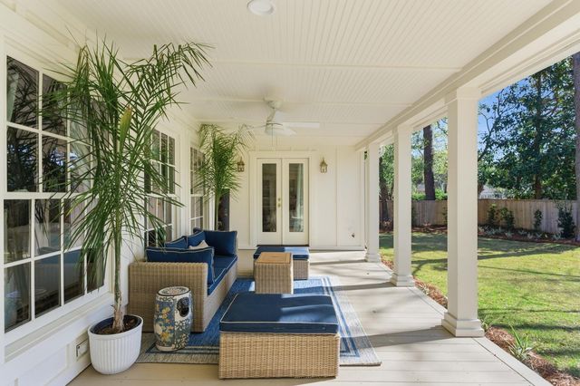 1106 Meadowcroft Lane, Mount Pleasant, SC 29464