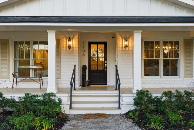 1106 Meadowcroft Lane, Mount Pleasant, SC 29464