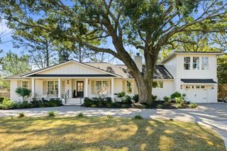 1106 Meadowcroft Lane, Mount Pleasant, SC 29464