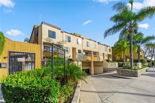 1014 S Marengo, Alhambra, CA 91803