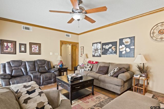 5975 N Hwy 271, Mt Pleasant, TX 75455