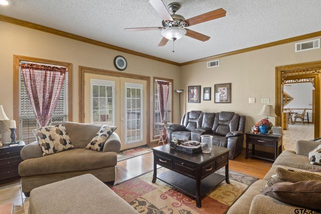 5975 N Hwy 271, Mt Pleasant, TX 75455