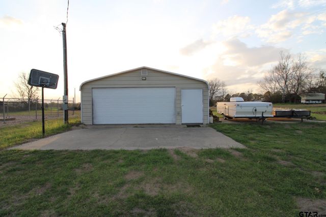 5975 N Hwy 271, Mt Pleasant, TX 75455