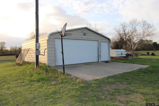 5975 N Hwy 271, Mt Pleasant, TX 75455