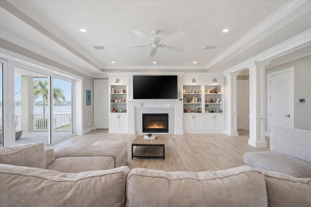 391 12TH AVENUE, Indian Rocks Beach, FL 33785