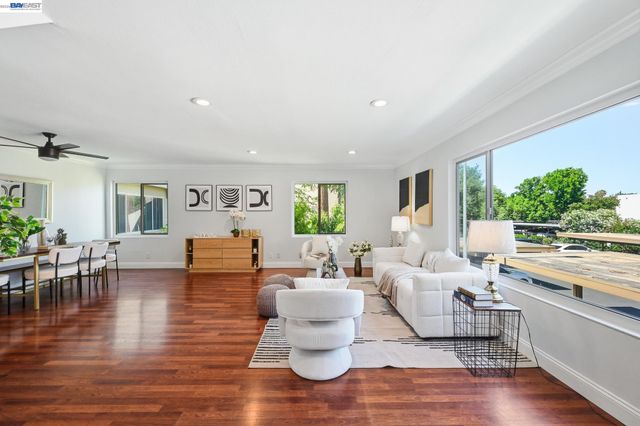 4415 Norwalk Dr 3, San Jose, CA 95129