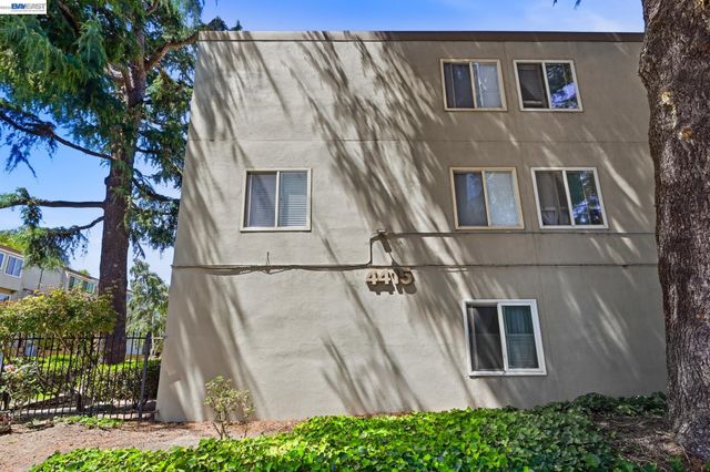 4415 Norwalk Dr 3, San Jose, CA 95129