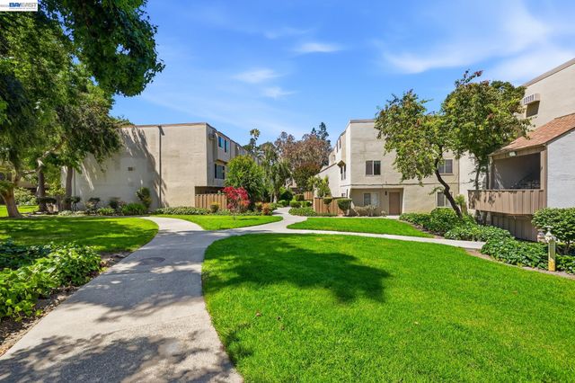 4415 Norwalk Dr 3, San Jose, CA 95129