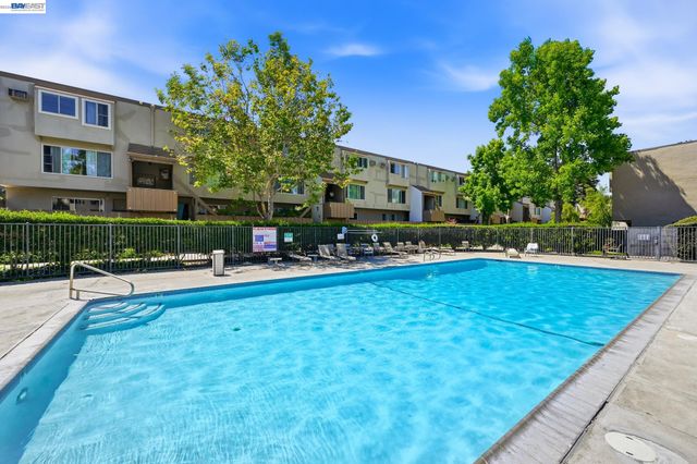 4415 Norwalk Dr 3, San Jose, CA 95129