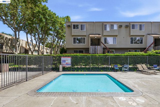 4415 Norwalk Dr 3, San Jose, CA 95129