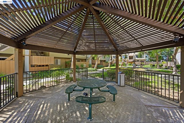 4415 Norwalk Dr 3, San Jose, CA 95129