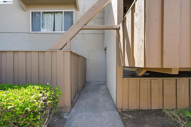 4415 Norwalk Dr 3, San Jose, CA 95129