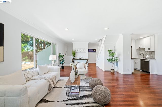 4415 Norwalk Dr 3, San Jose, CA 95129