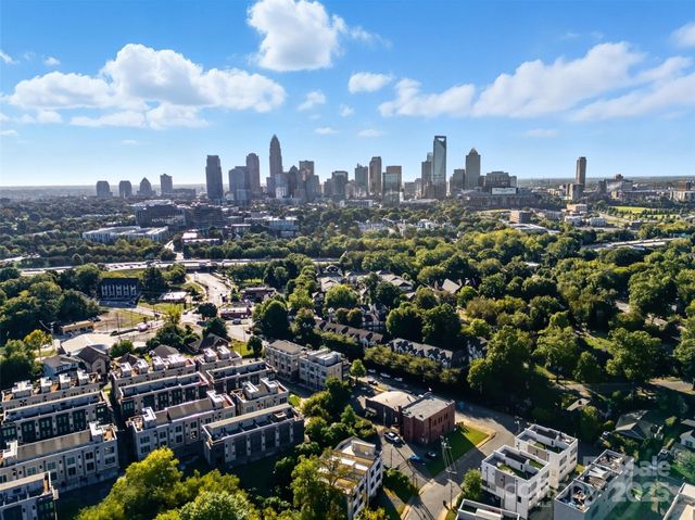 221 Walnut Avenue D, Charlotte, NC 28208