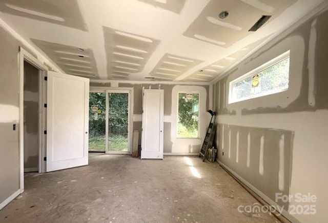 221 Walnut Avenue D, Charlotte, NC 28208