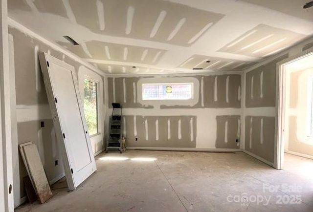 221 Walnut Avenue D, Charlotte, NC 28208