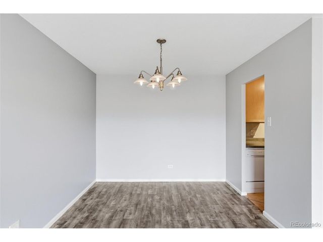 955 Eudora St 1105, Denver, CO 80220