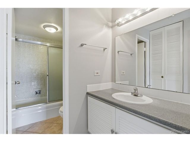 955 Eudora St 1105, Denver, CO 80220
