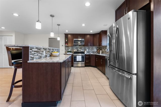 25847 185th Place SE, Covington, WA 98042