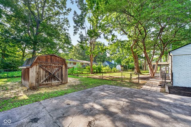 9230 Westfield, Indianapolis, IN 46240