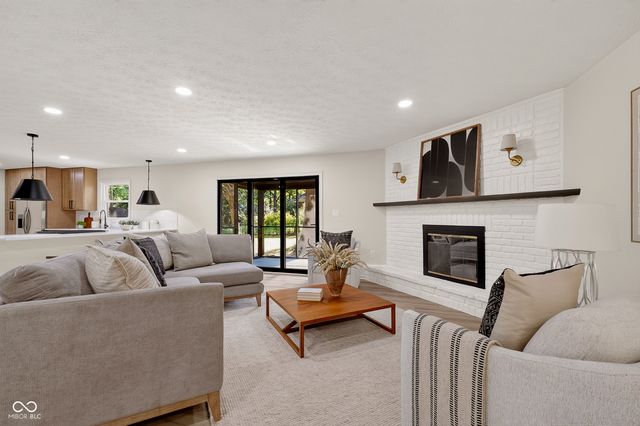 9230 Westfield, Indianapolis, IN 46240