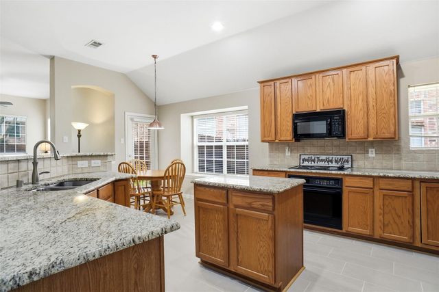 4016 Sharondale Drive, Flower Mound, TX 75022