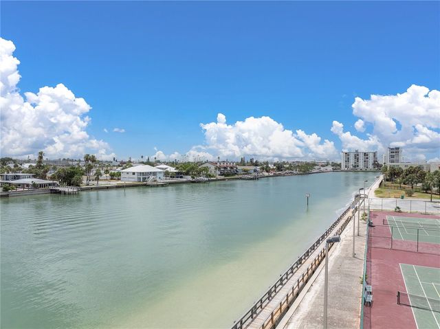 7600 BAYSHORE DRIVE 701, Treasure Island, FL 33706
