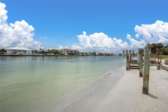 7600 BAYSHORE DRIVE 701, Treasure Island, FL 33706