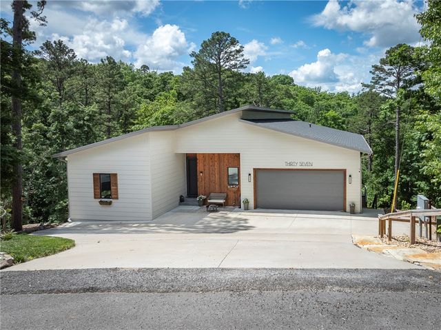 37 Shropshire Drive, Bella Vista, AR 72714