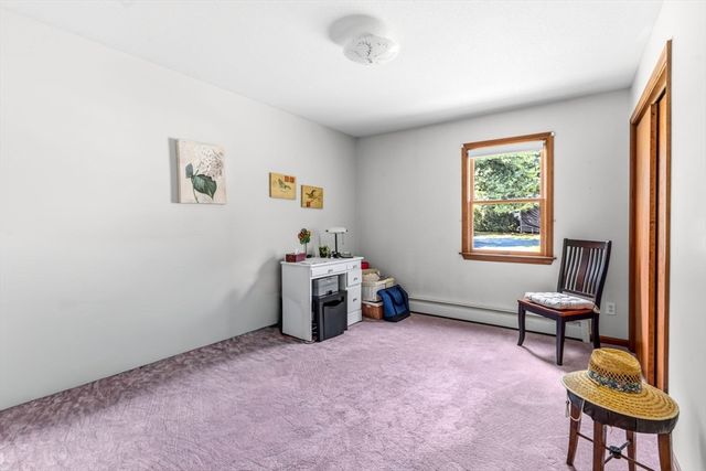 65 Plain St, Easthampton, MA 01027